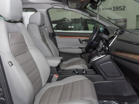 Used 2018 Honda CR-V Touring image 20