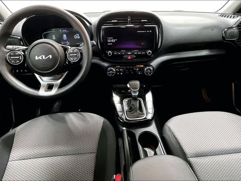 Used 2023 Kia Soul S FWD image 18