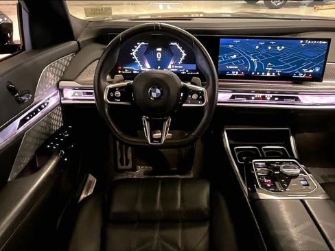 Certified 2023 BMW 760i xDrive 760i xDrive w/ Executive Package image 5