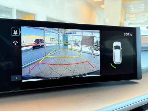 New 2026 Hyundai Ioniq 9 SE image 4