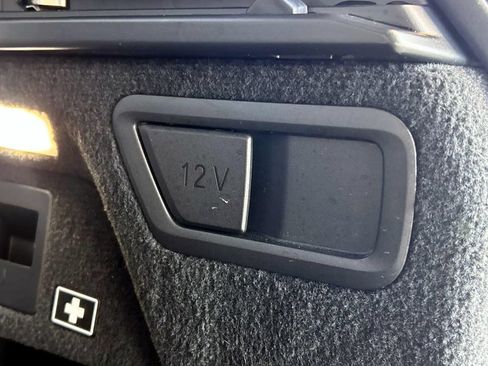 Used 2024 BMW X7 xDrive40i w/ Climate Comfort Package AWD/4WD image 14