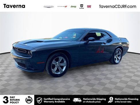 Used 2019 Dodge Challenger SXT w/ Cold Weather Group image 1