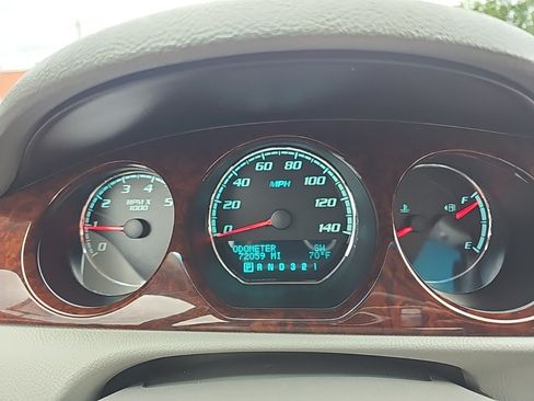 Used 2011 Buick Lucerne CXL w/ Driver Confidence Package FWD image 18