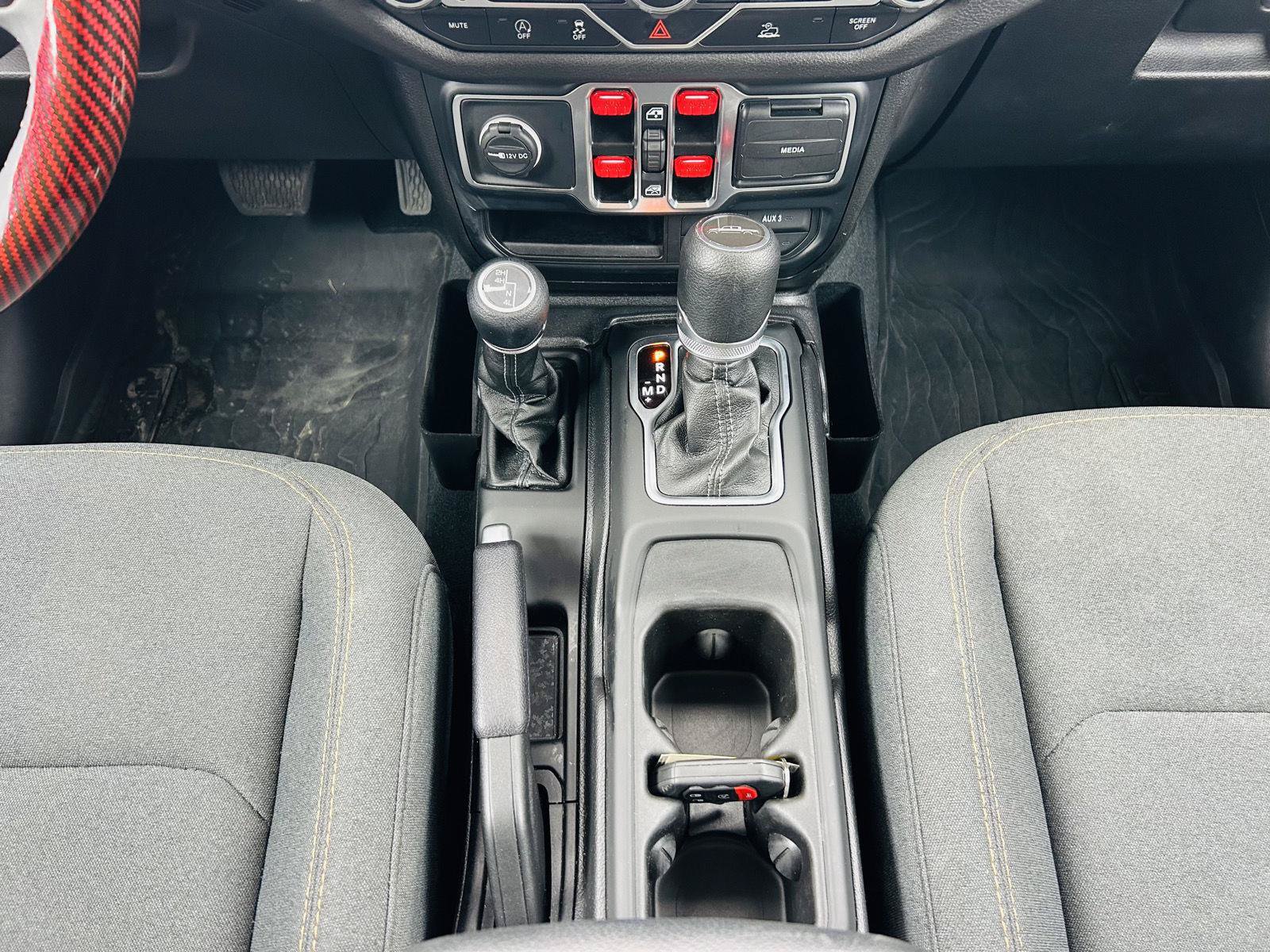 Used 2024 Jeep Gladiator Sport AWD/4WD image 21