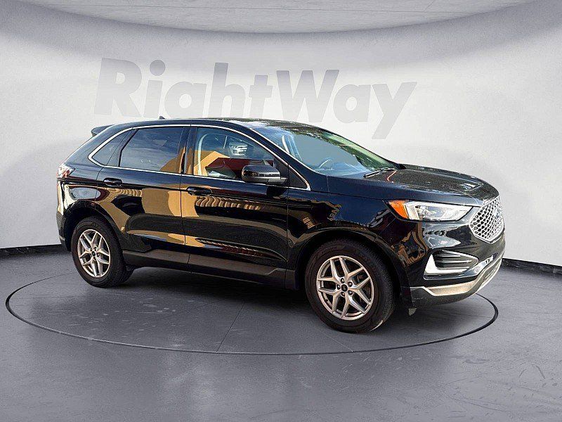Used 2023 Ford Edge SEL AWD/4WD image 7