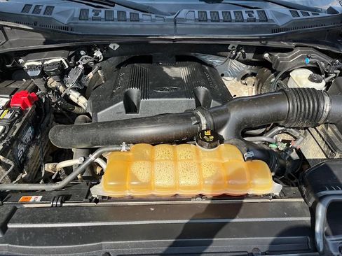 Used 2018 Ford F150 XLT AWD/4WD image 28