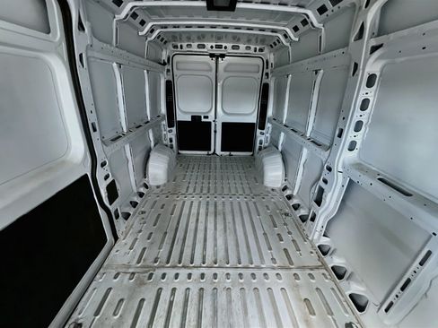 Used 2025 RAM ProMaster 2500 w/ Convenience Group FWD image 29