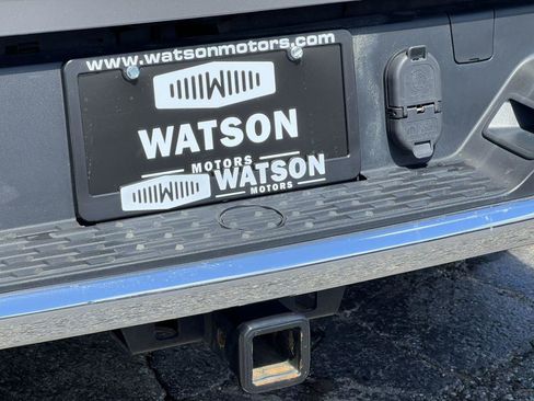 Used 2025 RAM 1500 Laramie AWD/4WD image 6