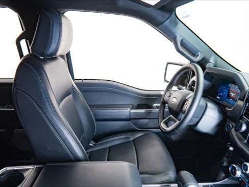 Used 2025 Ford F150 Lariat AWD/4WD image 28