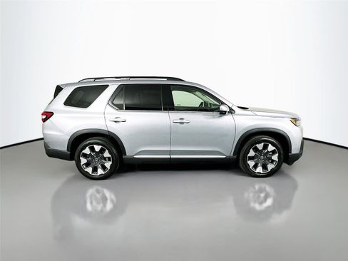 New 2026 Honda Pilot Touring image 18