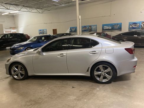 Used 2012 Lexus IS 250 w/ Premium Pkg Value Edition RWD image 7