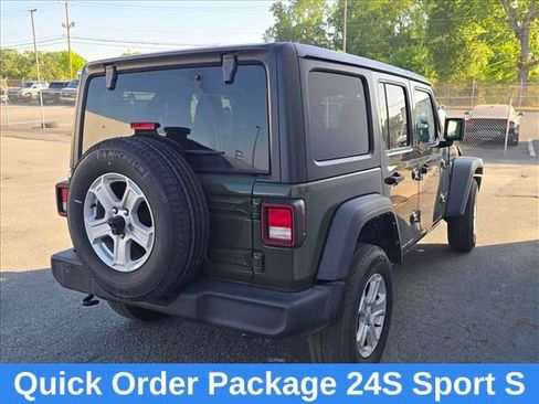 Used 2022 Jeep Wrangler Unlimited Sport AWD/4WD image 4