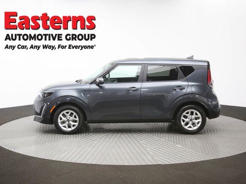 Used 2025 Kia Soul LX w/ LX Technology Package FWD image 59