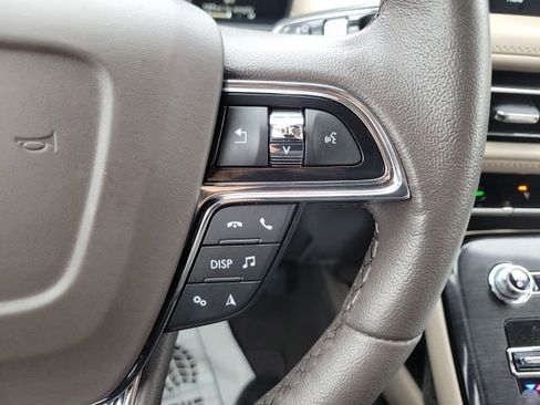 Used 2023 Lincoln Nautilus AWD w/ Premium Package image 32