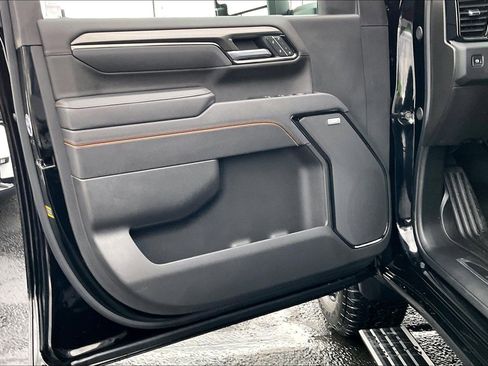 Used 2025 GMC Sierra 3500 AT4 w/ AT4 Premium Plus Package image 23