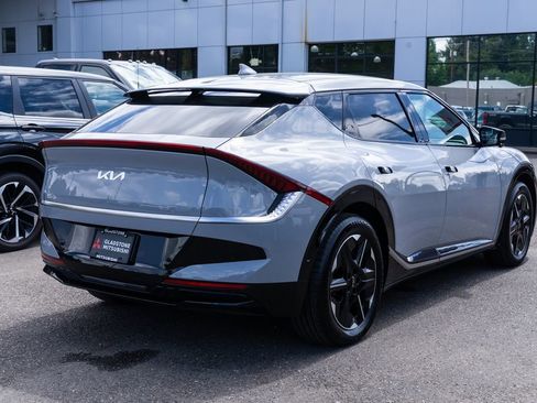 Used 2025 Kia EV6 Wind RWD image 6
