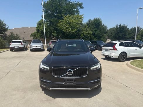 Used 2019 Volvo XC90 T6 Momentum w/ Advanced Package AWD/4WD image 2