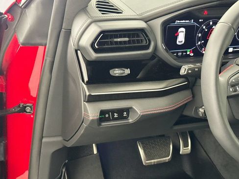 Used 2025 Lamborghini Urus S AWD/4WD image 10