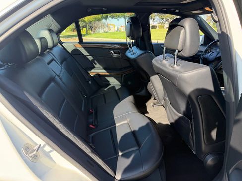 Used 2010 Mercedes-Benz E 350 Sedan image 12