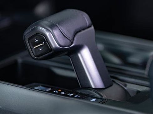 Used 2024 Ford F150 Lariat image 46