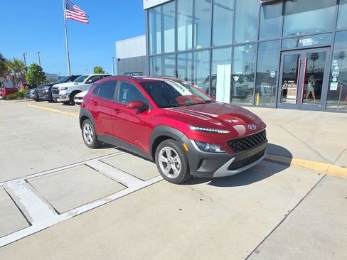 Used 2023 Hyundai Kona SEL w/ Cargo Package image 2