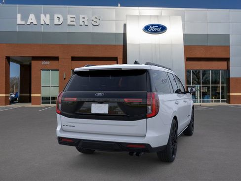 New 2026 Ford Expedition Platinum image 8