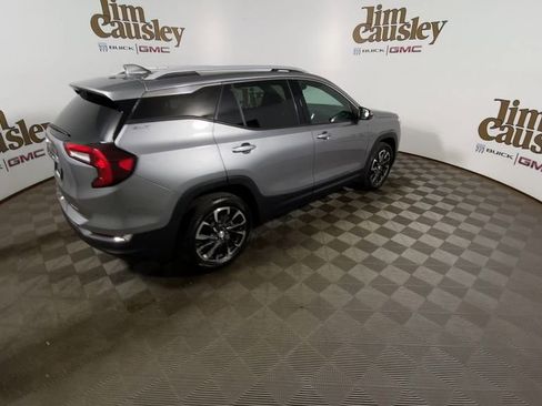 Used 2023 GMC Terrain SLT w/ Infotainment Package II AWD/4WD image 8