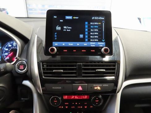 Used 2024 Mitsubishi Eclipse Cross SE image 25