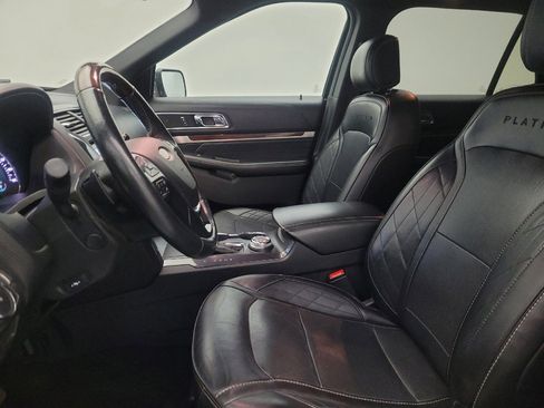 Used 2018 Ford Explorer Platinum AWD/4WD image 17