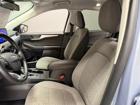 Used 2022 Ford Escape SE w/ Convenience Package FWD image 16