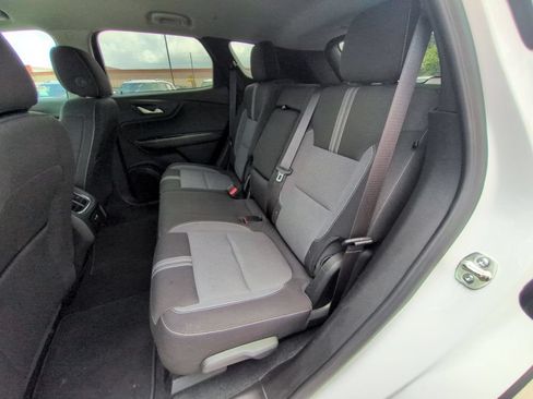 Used 2025 Chevrolet Blazer LT FWD image 27