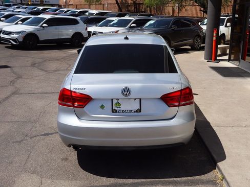 Used 2015 Volkswagen Passat 1.8T SE image 10