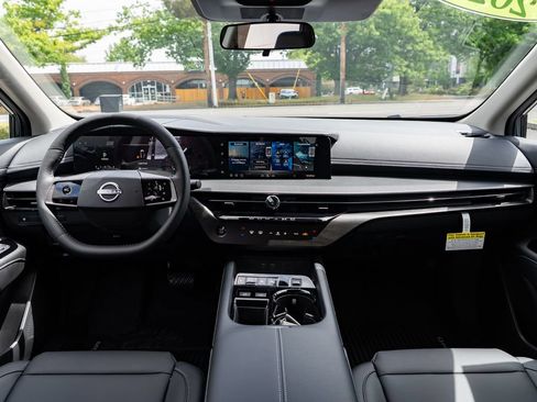 New 2026 Nissan Murano SV AWD/4WD image 9