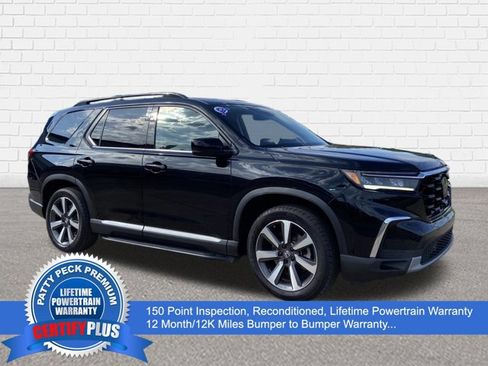 Used 2023 Honda Pilot Touring image 1