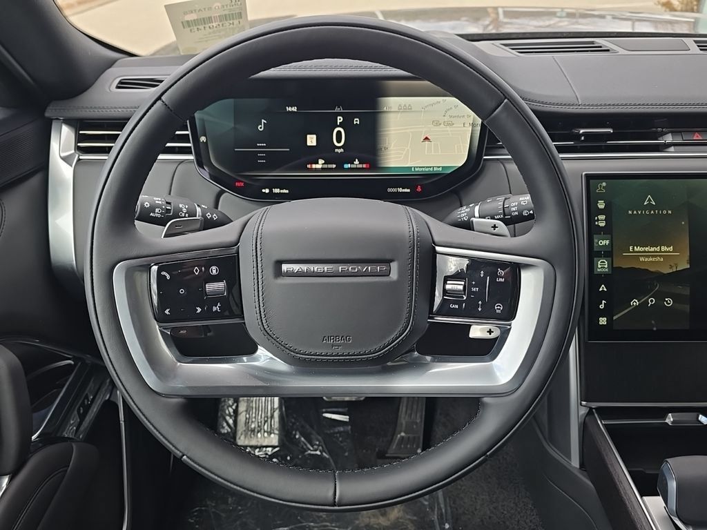 Certified 2026 Land Rover Range Rover SE AWD/4WD image 16