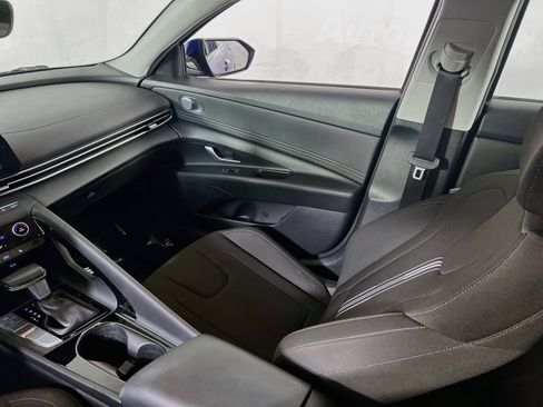 Used 2023 Hyundai Elantra SEL w/ Convenience Package FWD image 23