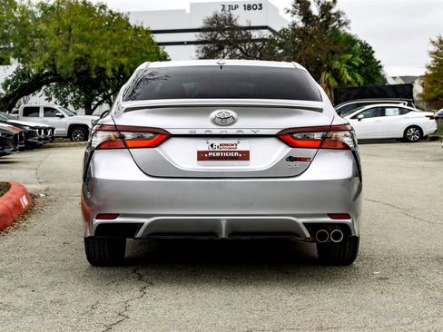 Used 2024 Toyota Camry SE image 6