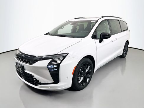New 2027 Chrysler Pacifica Limited w/ S Appearance Package FWD image 3