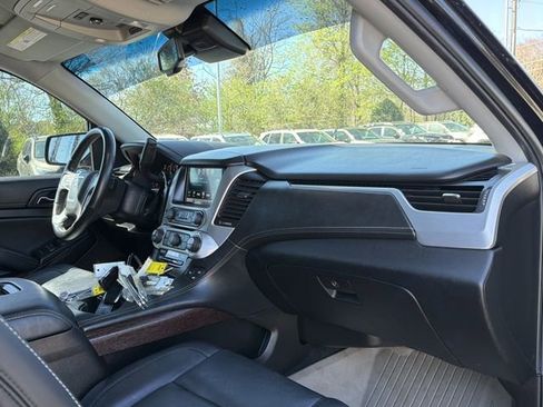 Used 2018 GMC Yukon XL SLT image 16