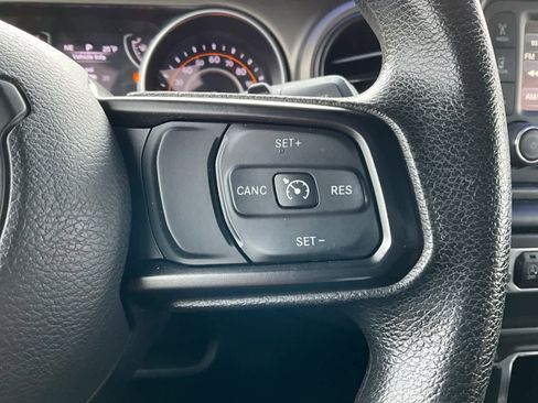 Used 2019 Jeep Wrangler Unlimited Sport image 20