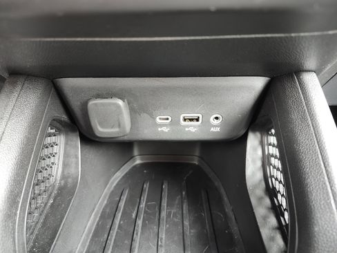 Used 2023 Chevrolet TrailBlazer LS FWD image 7