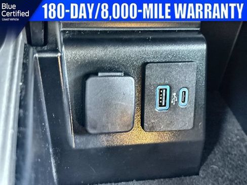 Used 2022 Ford Explorer XLT w/ Equipment Group 202A RWD image 30