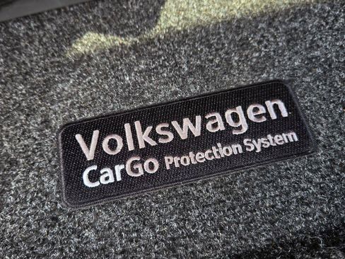 Certified 2023 Volkswagen Taos SE w/ Panoramic Sunroof Package FWD image 64