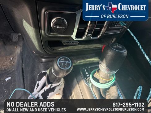 Used 2022 Jeep Wrangler Unlimited Sport AWD/4WD image 16