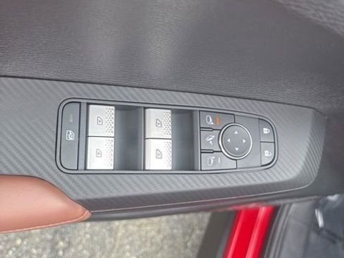 New 2025 Mitsubishi Outlander SEL image 18