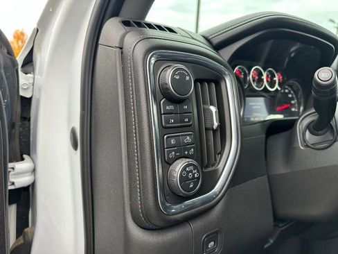 Used 2019 Chevrolet Silverado 1500 LTZ w/ LTZ Plus Package image 24