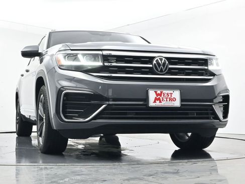 Used 2022 Volkswagen Atlas Cross Sport SEL R-Line w/ Cross Sport MDO Package image 33
