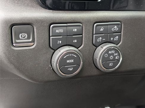 Used 2024 Chevrolet Silverado 3500 High Country w/ High Country Premium Package image 24