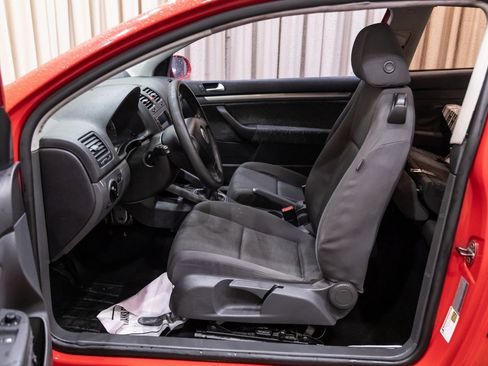 Used 2008 Volkswagen Rabbit S image 9