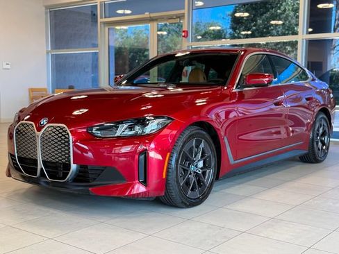 Used 2025 BMW i4 xDrive40i w/ Premium Package AWD/4WD image 4